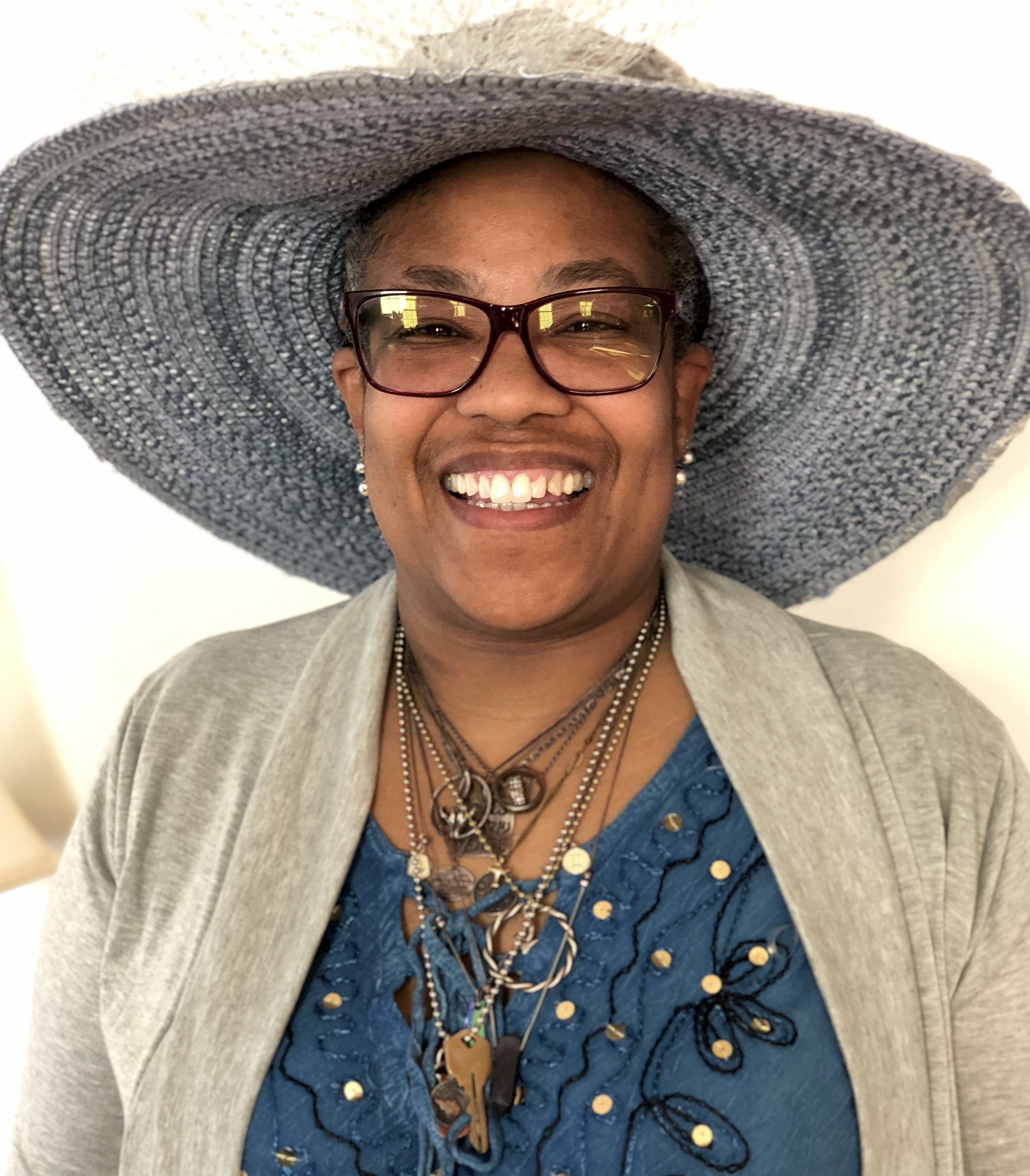 IIRP scholarship awarded to teacher, diversity and inclusion supporter